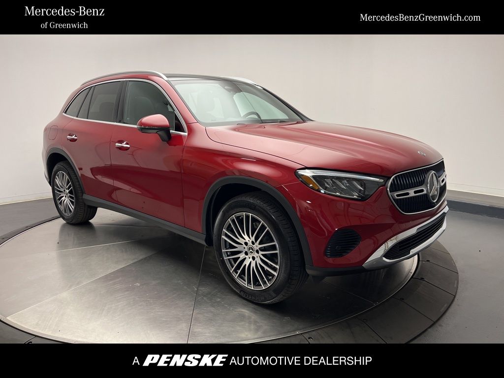 2026 Mercedes-Benz GLC Base's photo