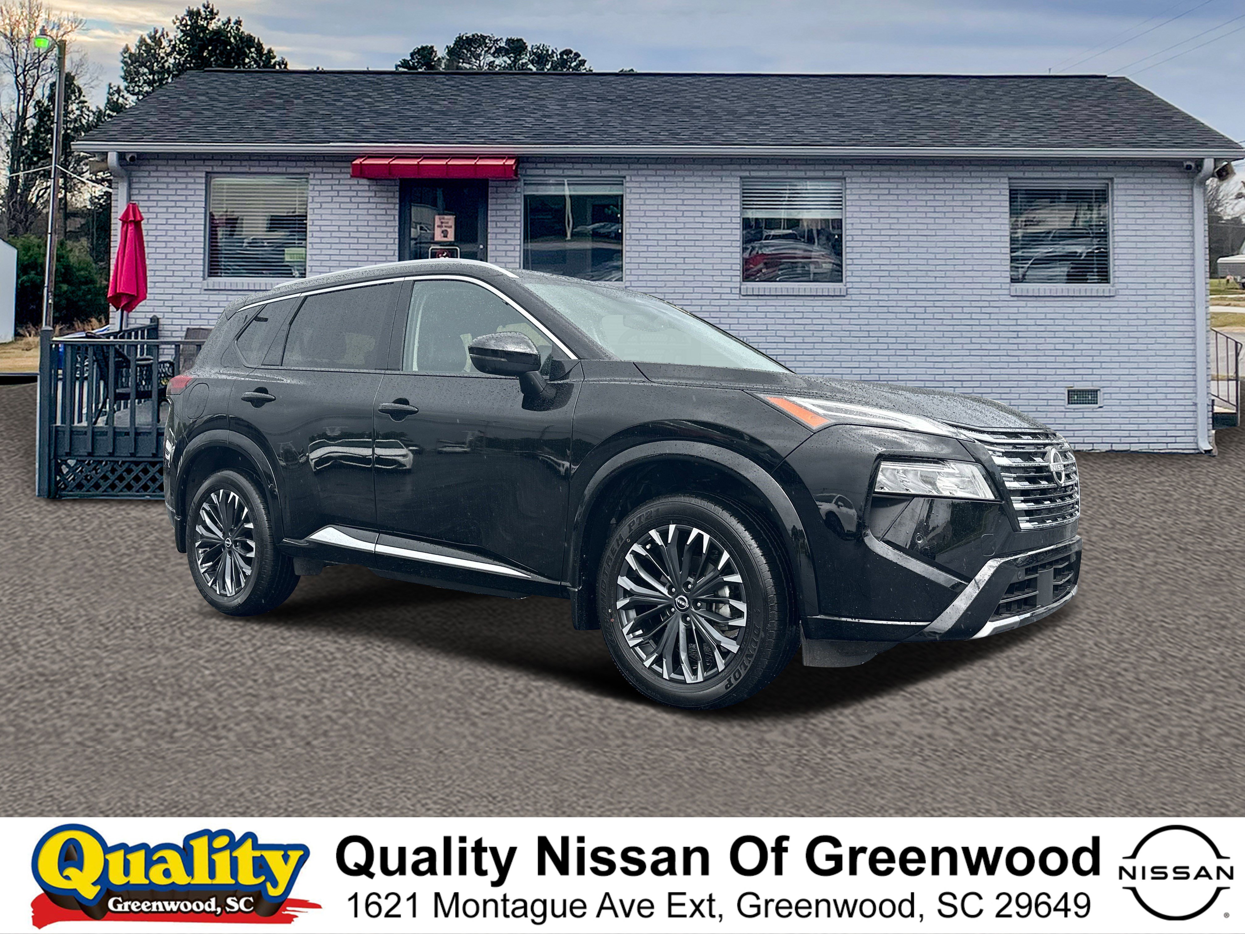 2024 Nissan Rogue Platinum's photo