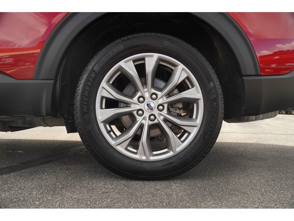2022 Ford Explorer XLT photo 16