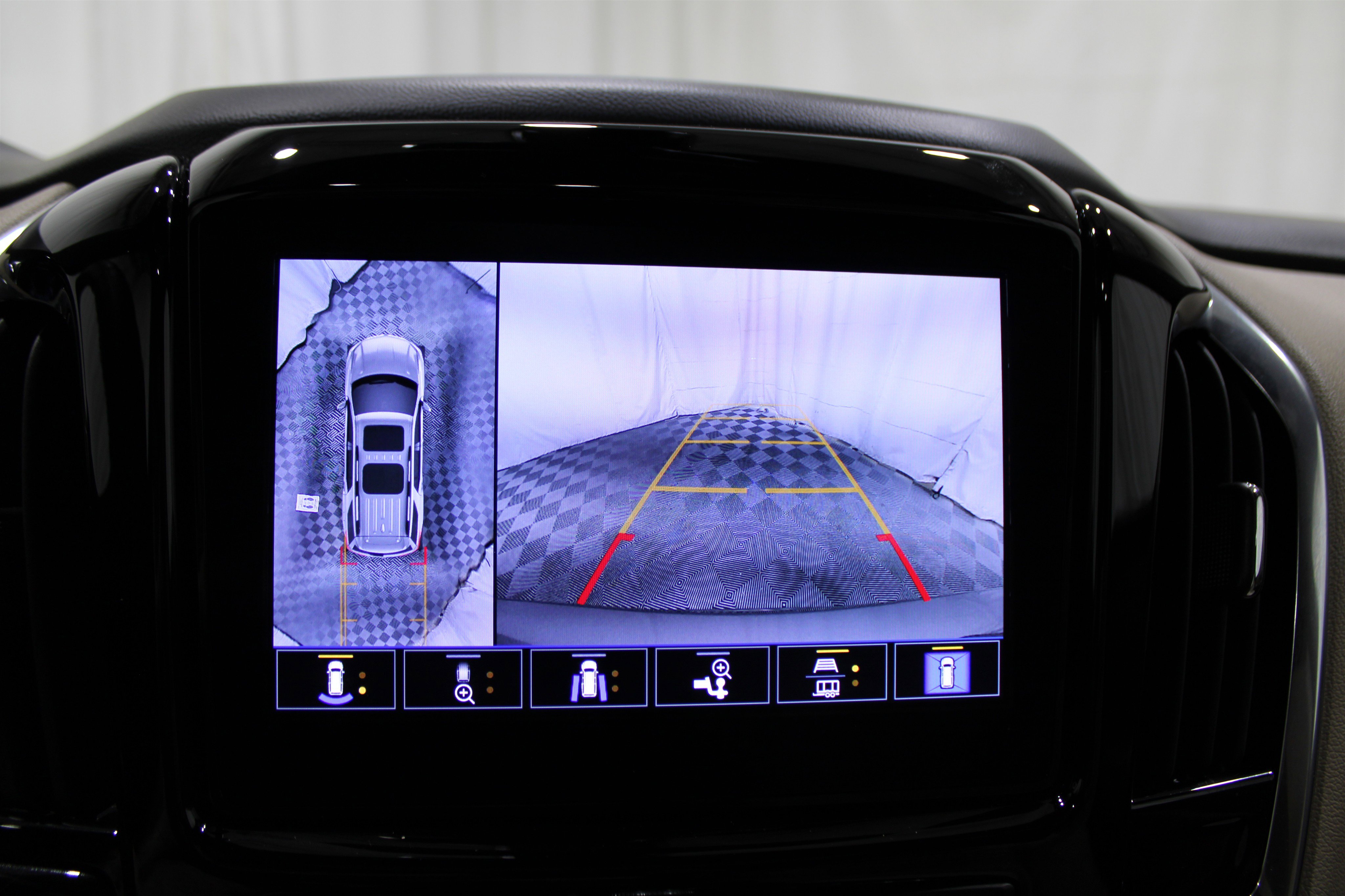 2023 Chevrolet Traverse Premier photo 16