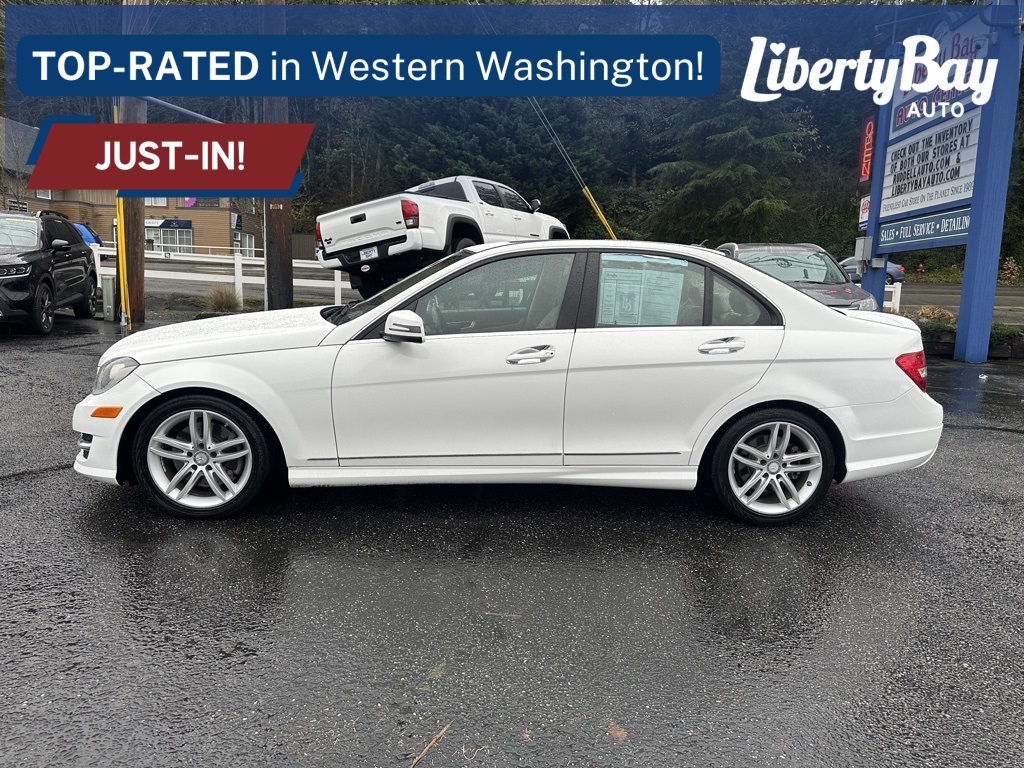 2014 Mercedes Benz C 300 4MATIC photo 2