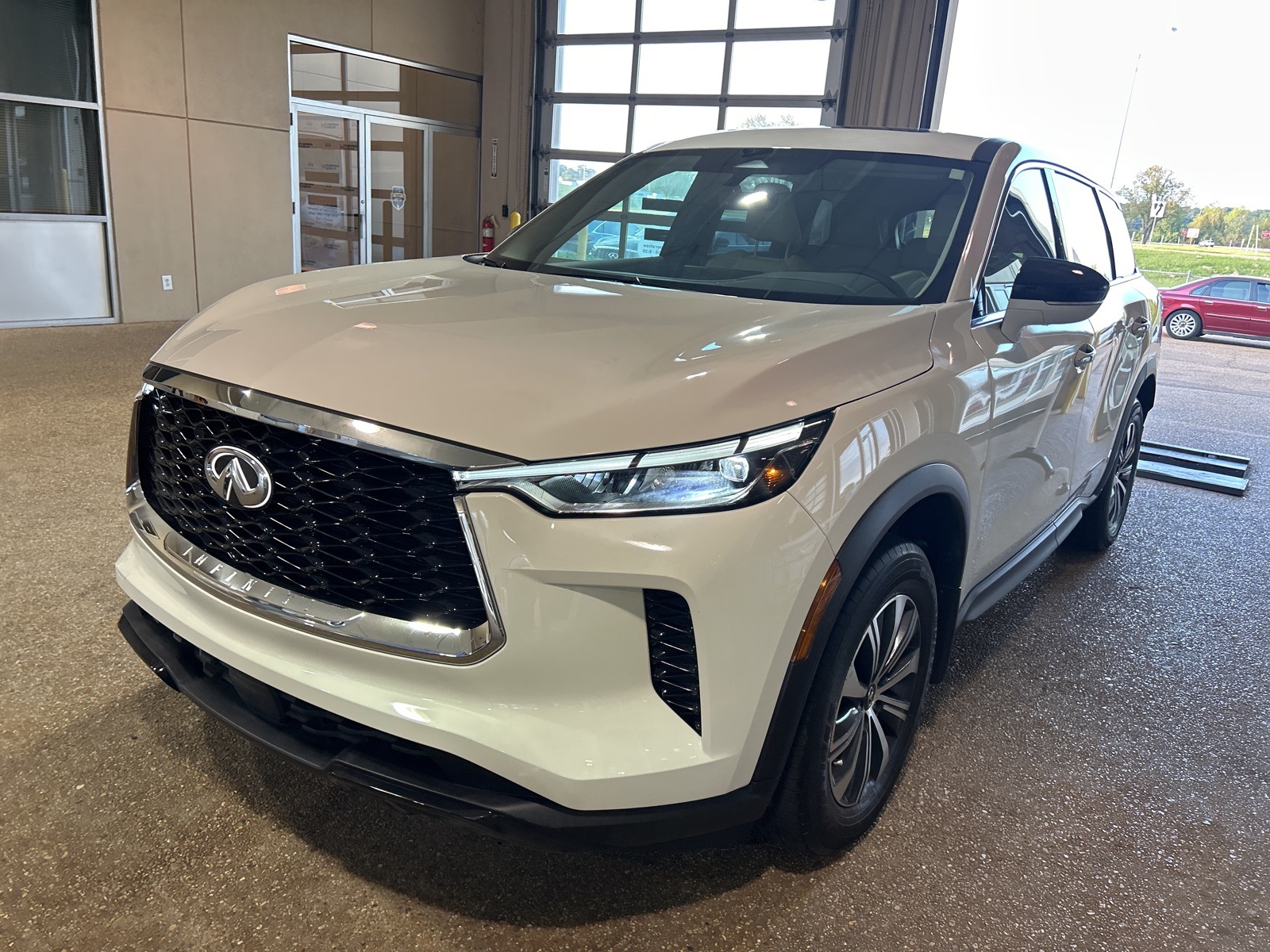 2024 Infiniti QX60 Pure photo 2