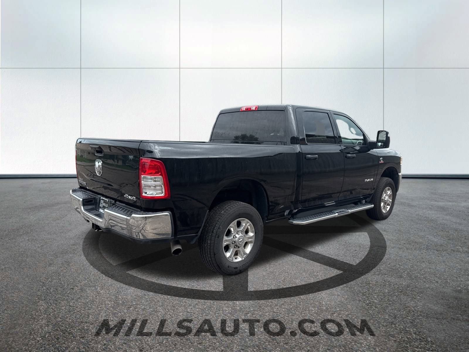 2024 Ram 2500 Big Horn photo 2