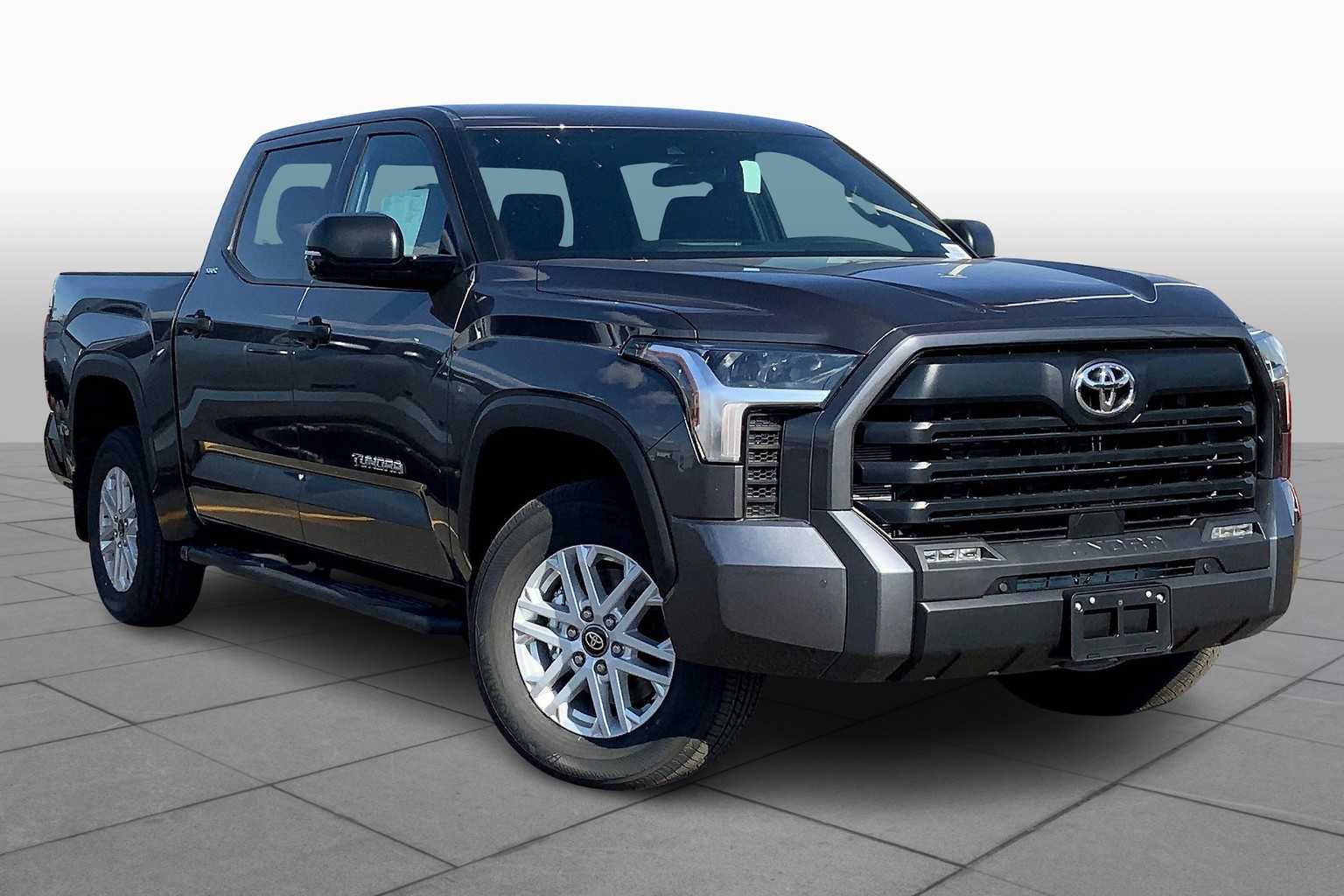 2026 Toyota Tundra SR5 CrewMax photo 2