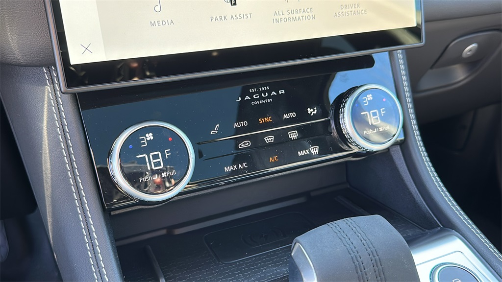 2026 Jaguar F-PACE P250 R-Dynamic S photo 20