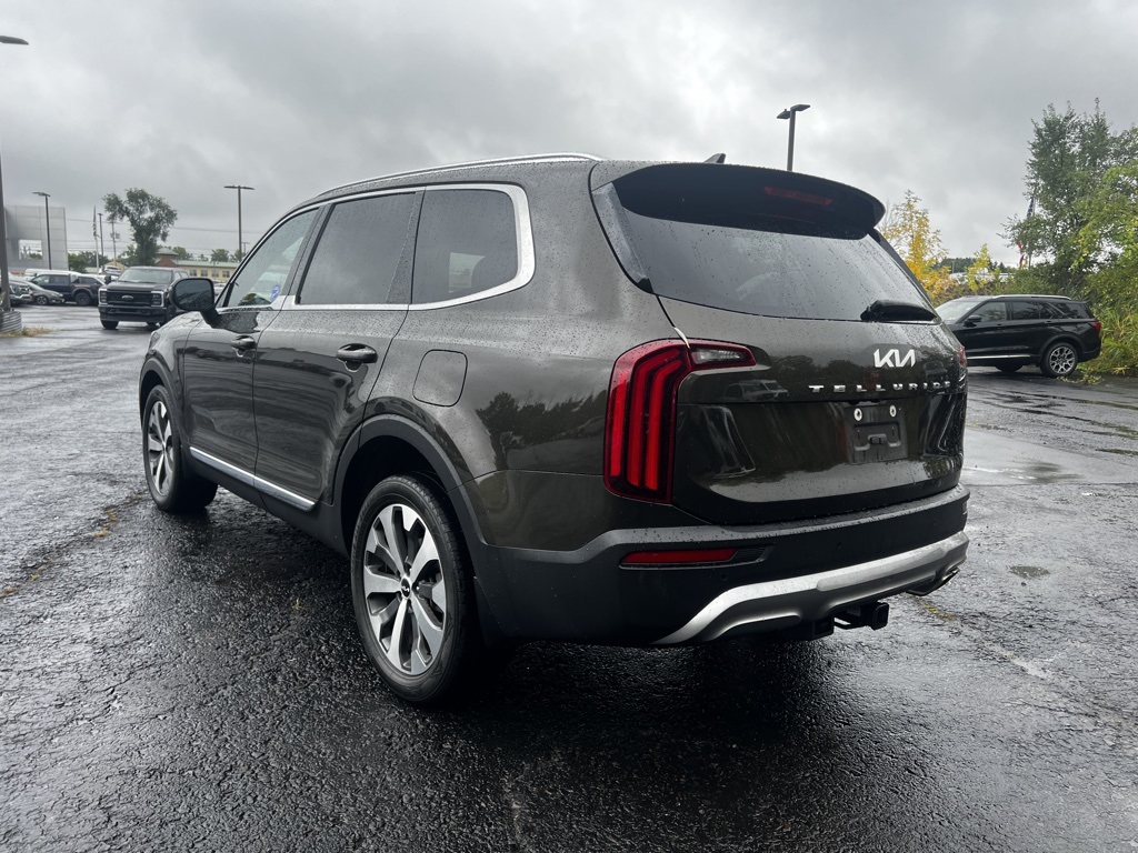 2022 Kia Telluride EX photo 3