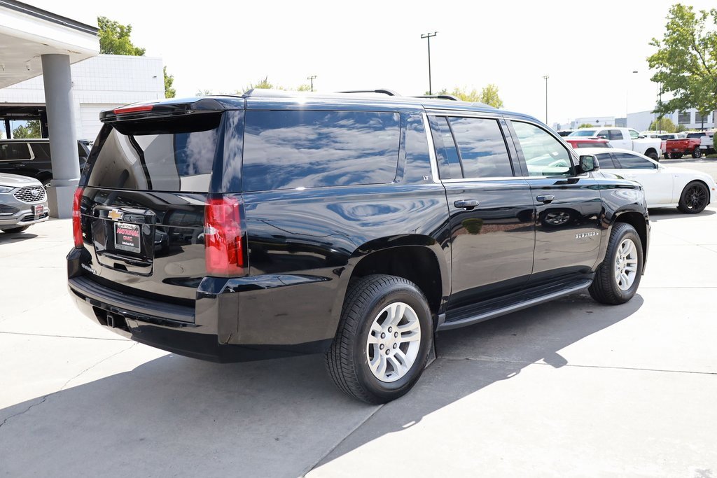 2020 Chevrolet Suburban LT photo 6