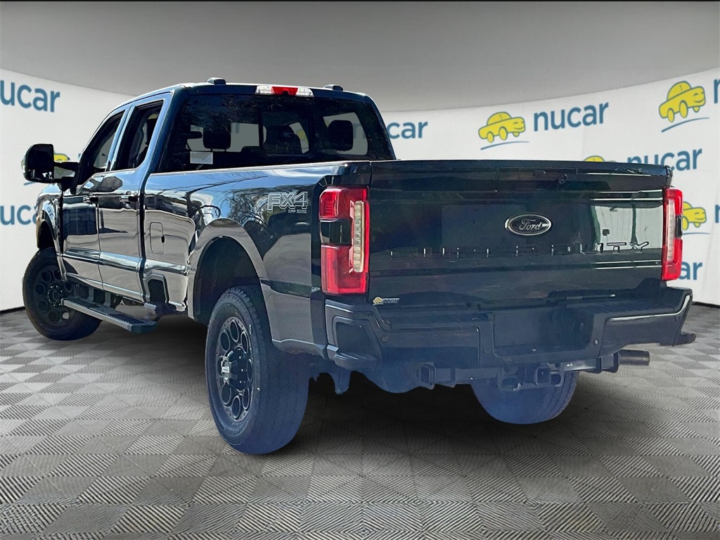 2025 Ford F-350 photo 3