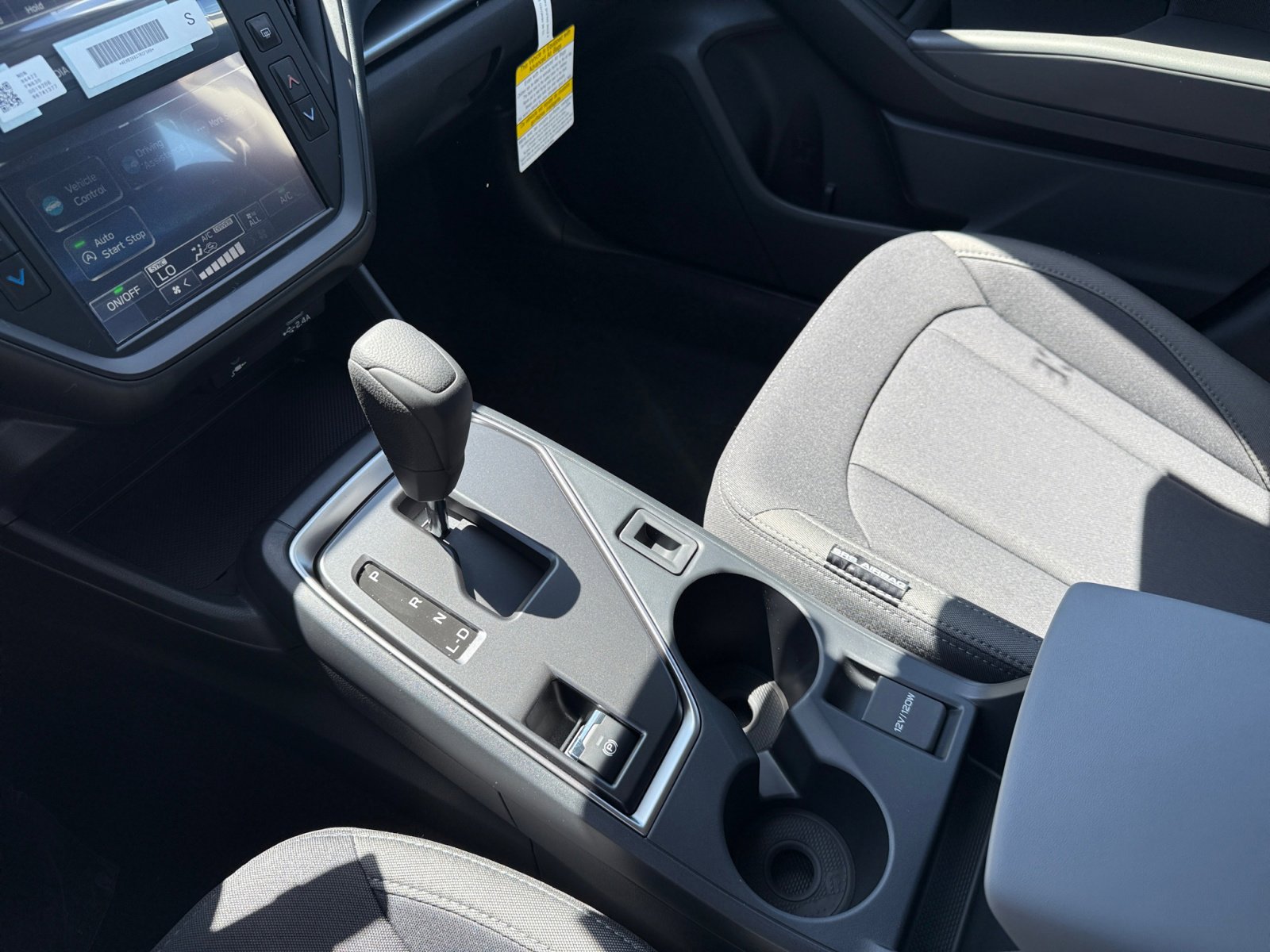 2025 Subaru Impreza Base photo 13