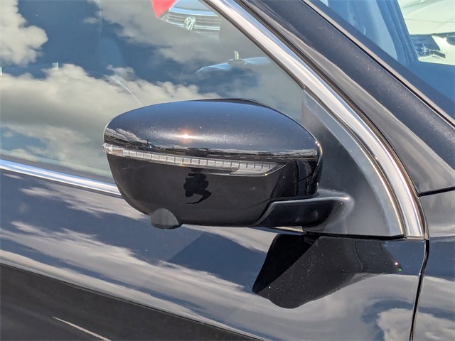 2022 Nissan Rogue Sport SL photo 10