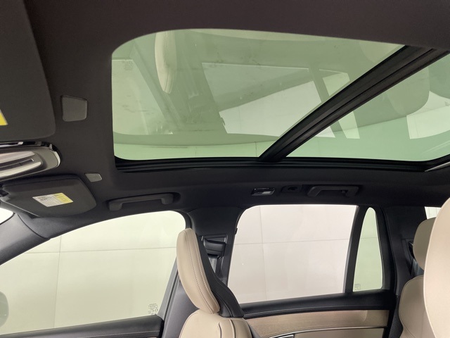 2025 Volvo XC90 B5 AWD Plus photo 32
