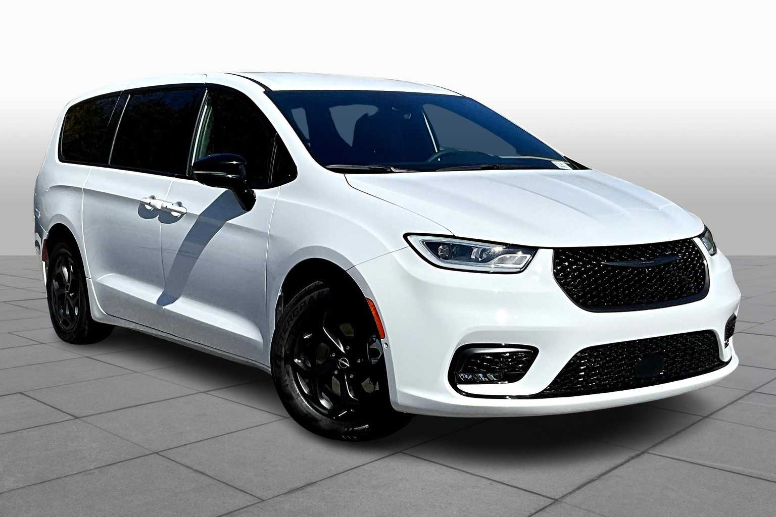 2024 Chrysler Pacifica Hybrid S Appearance photo 2