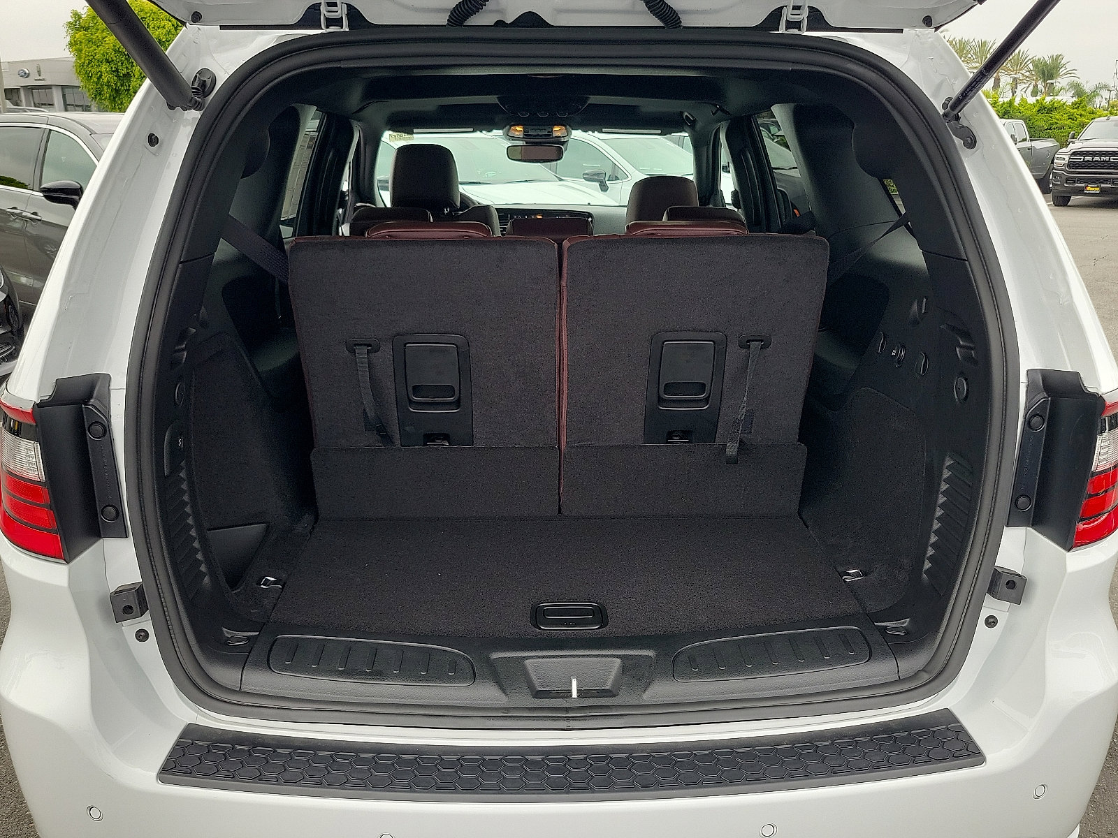 2025 Dodge Durango R/T Plus photo 17