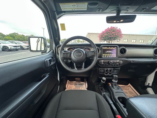 2023 Jeep Gladiator Willys photo 15