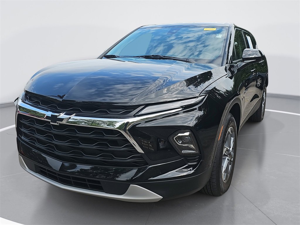 2023 Chevrolet Blazer 2LT photo 3