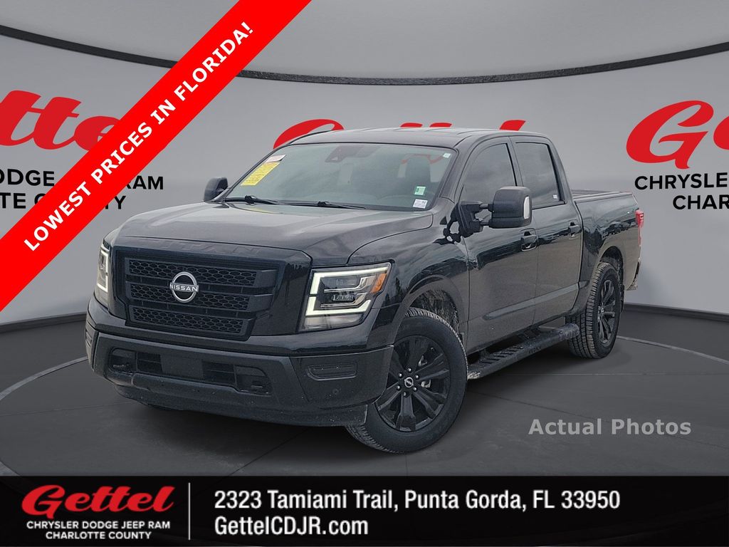 2023 Nissan Titan SV