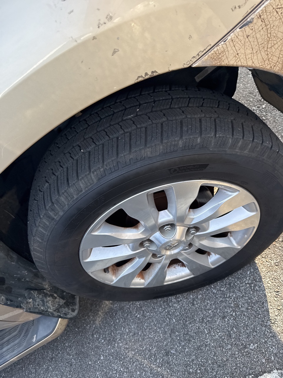 2011 Toyota Sequoia Platinum photo 3