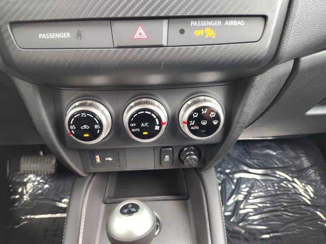 2025 Mitsubishi Outlander Sport ES photo 15