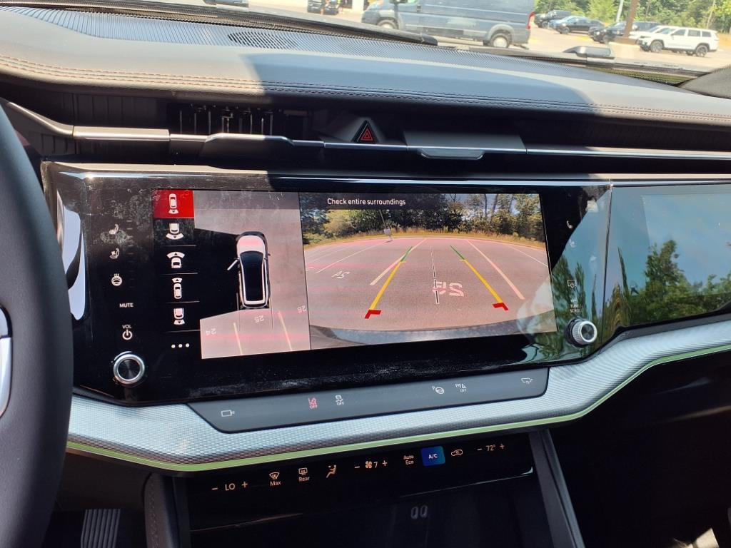 2025 Jeep Wagoneer S Launch Edition photo 9