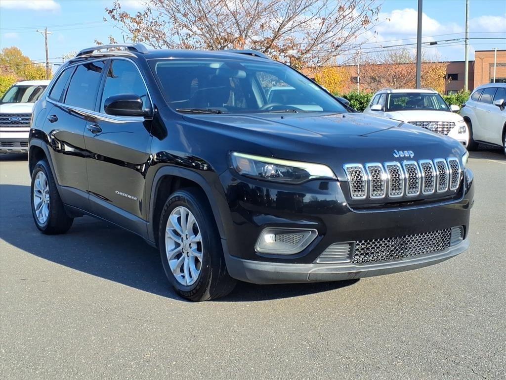 2019 Jeep Cherokee Latitude photo 3