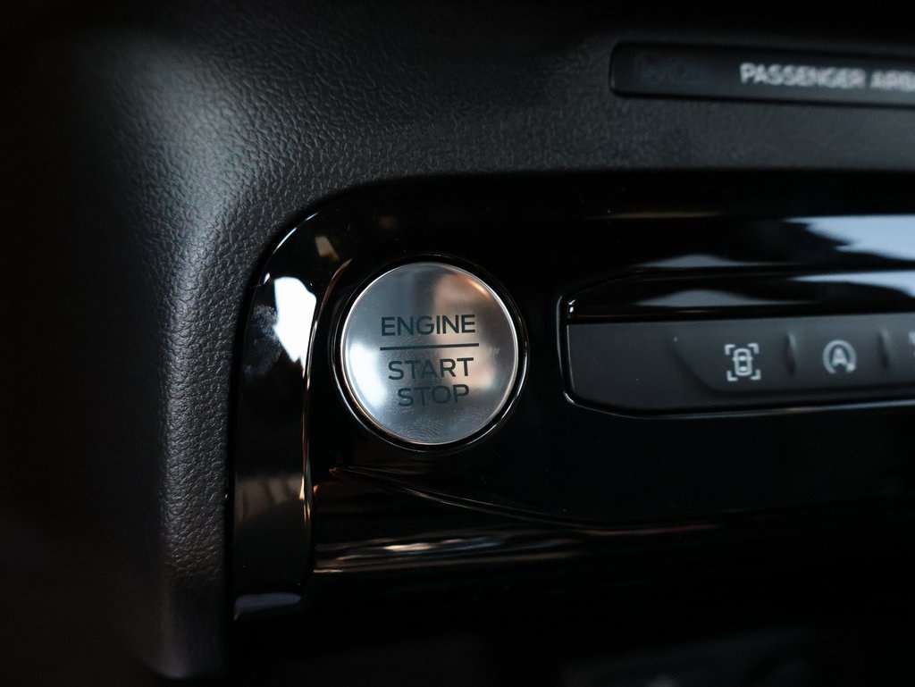 2025 Ford Escape ST-Line Elite photo 29