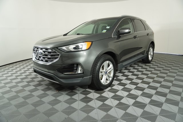 2020 Ford Edge SEL photo 3