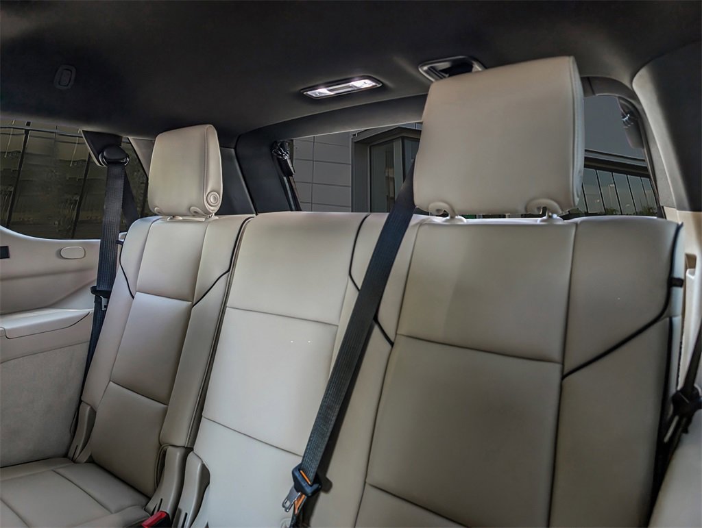 2023 Cadillac Escalade Premium Luxury photo 18