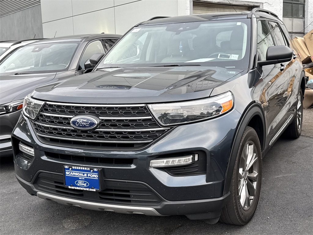 2022 Ford Explorer XLT photo 2