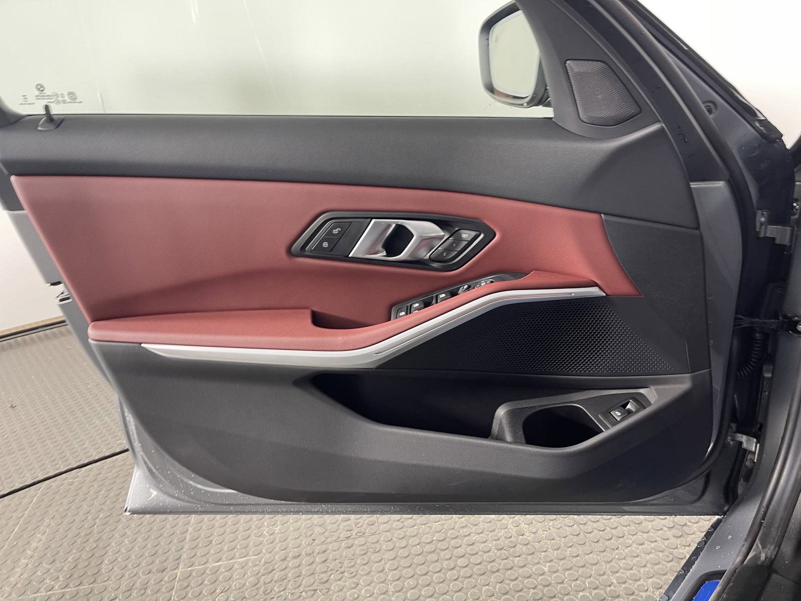 2025 Bmw 330i 330i xDrive photo 12
