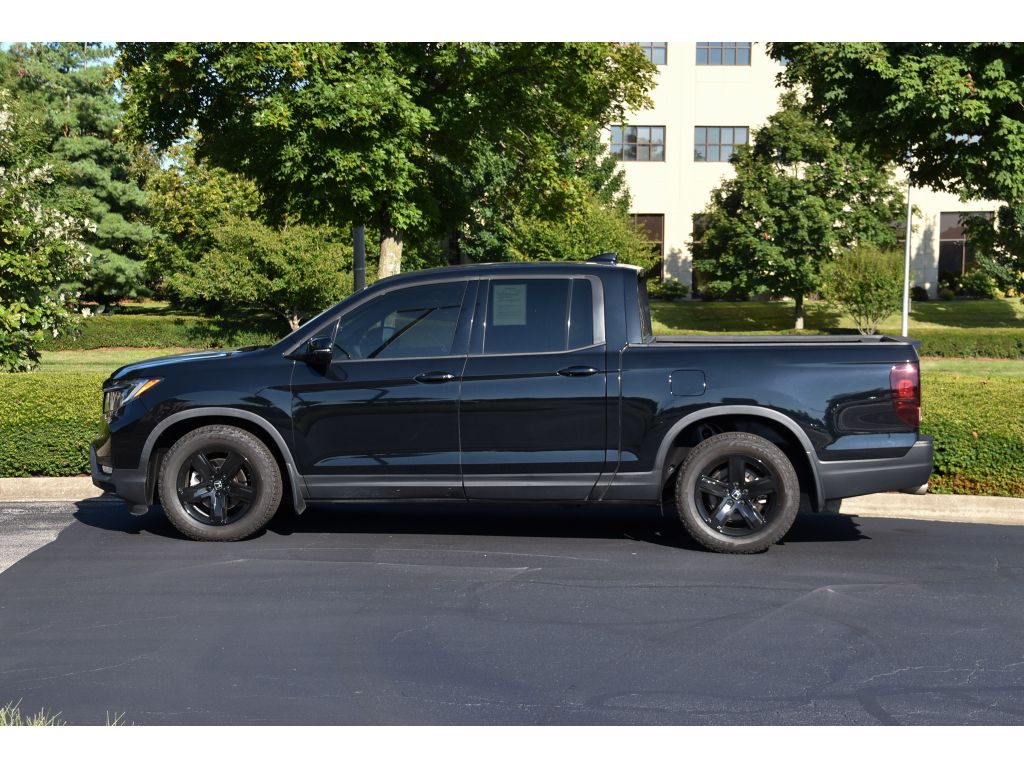 2022 Honda Ridgeline Black Edition photo 3