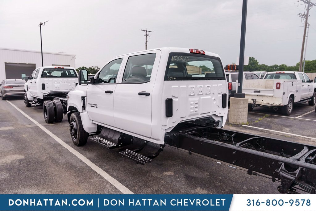 2024 Chevrolet Silverado 4500HD Work Truck photo 34