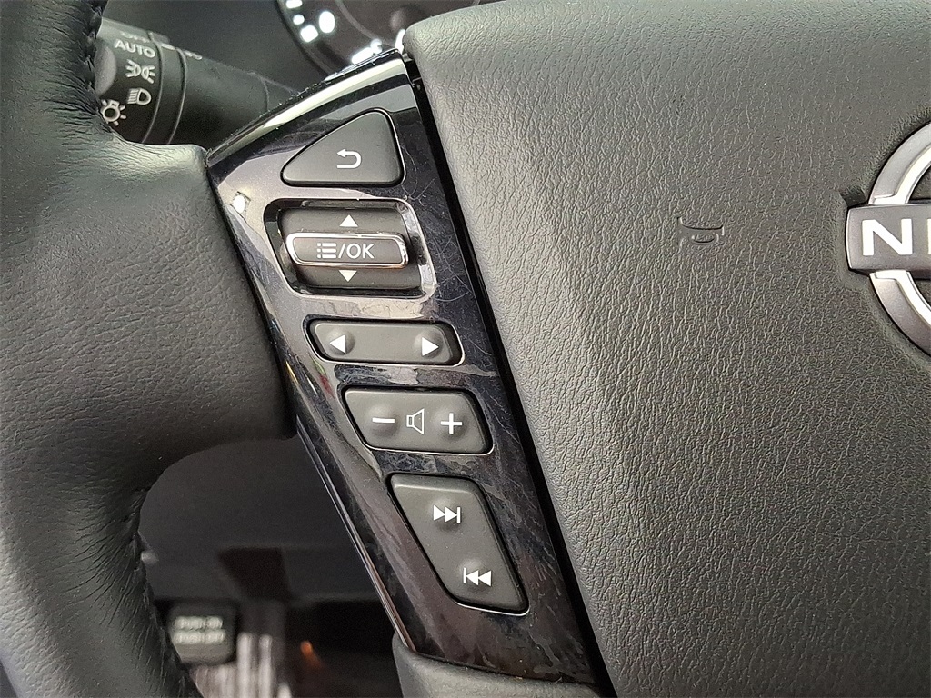 2024 Nissan Armada SL photo 25