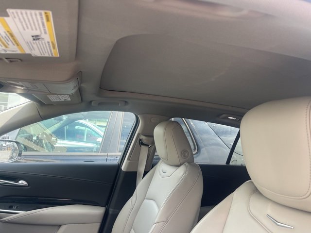2023 Cadillac XT4 Premium Luxury photo 5