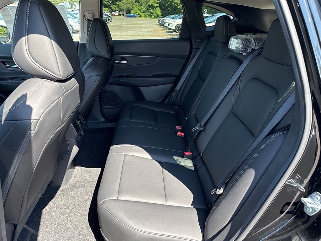 2025 Nissan Murano SV photo 12
