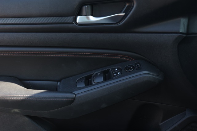 2020 Nissan Altima 2.5 SR photo 21
