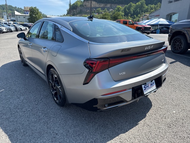 2025 Kia K5 GT-Line photo 5