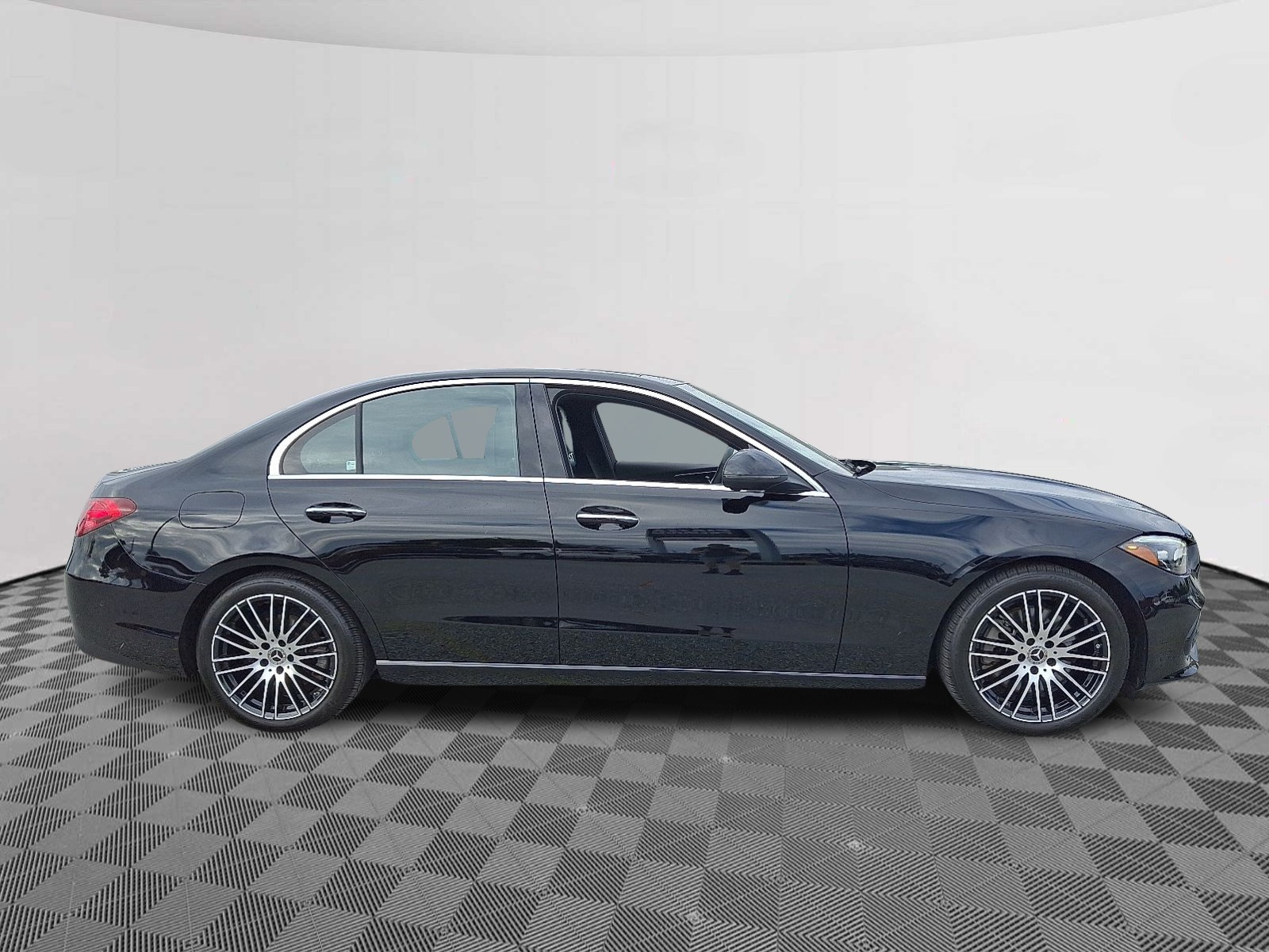 2025 Mercedes Benz C 300 photo 7