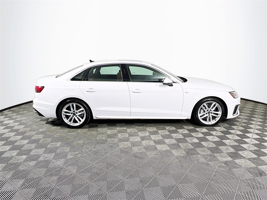 2023 Audi A4 45 S line Premium Plus photo 9