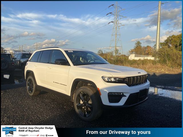 2025 Jeep Grand Cherokee Limited's photo