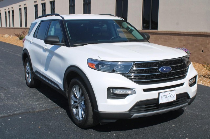 2021 Ford Explorer XLT's photo