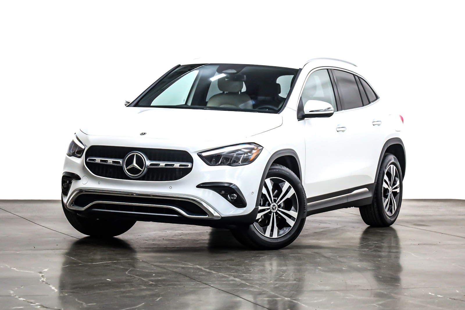 2024 Mercedes-Benz GLA GLA250's photo