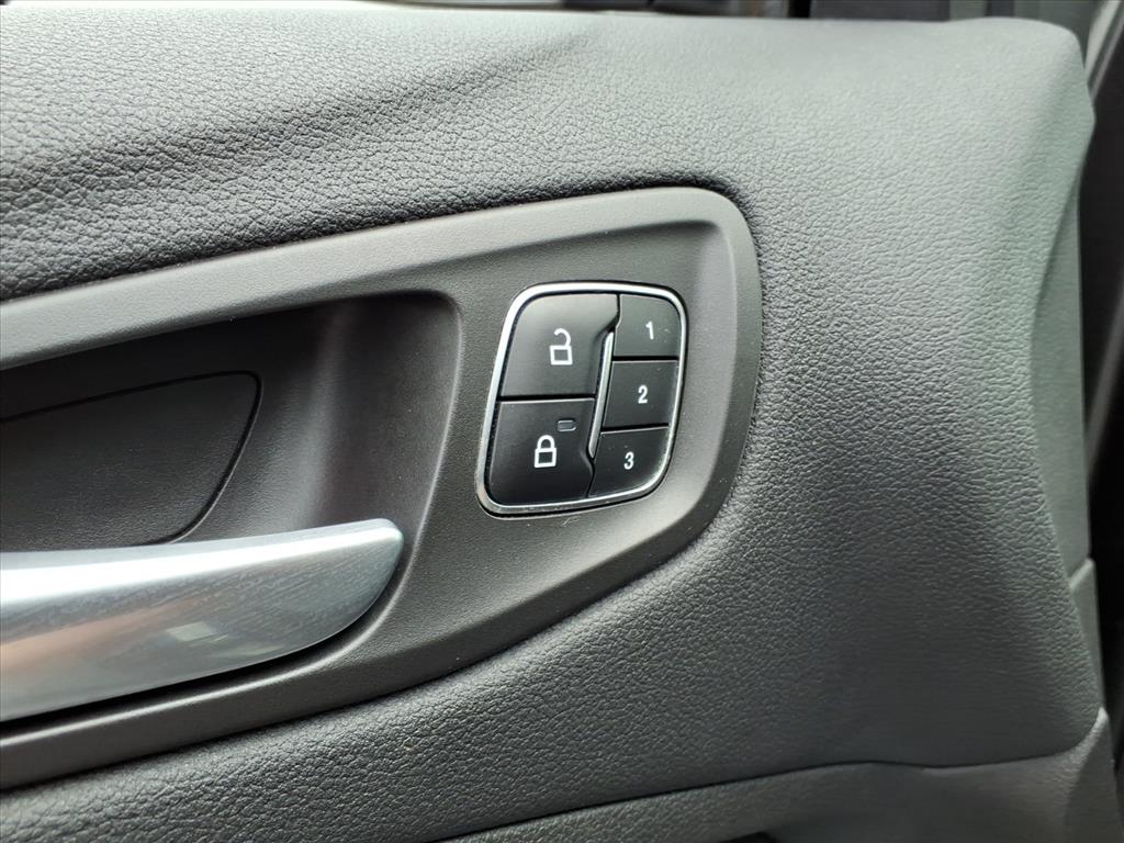 2017 Ford Escape Titanium photo 8