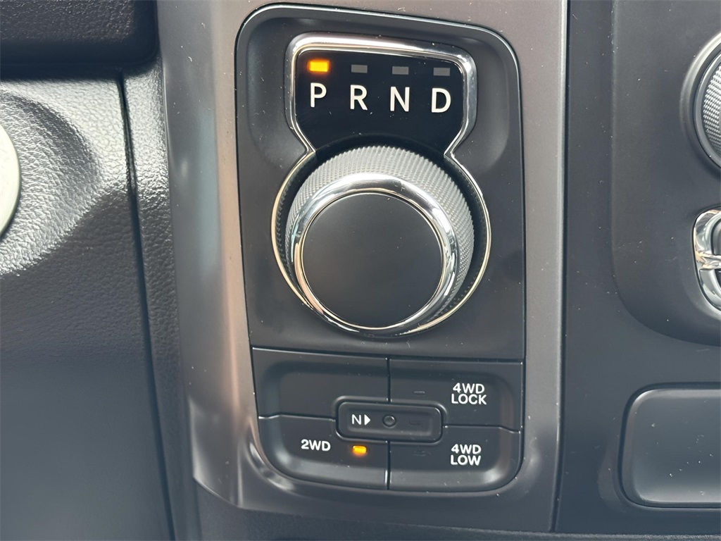 2021 Ram 1500 Classic Warlock photo 22
