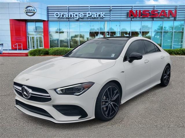 2022 Mercedes Benz CLA 35 AMG 4MATIC photo 4