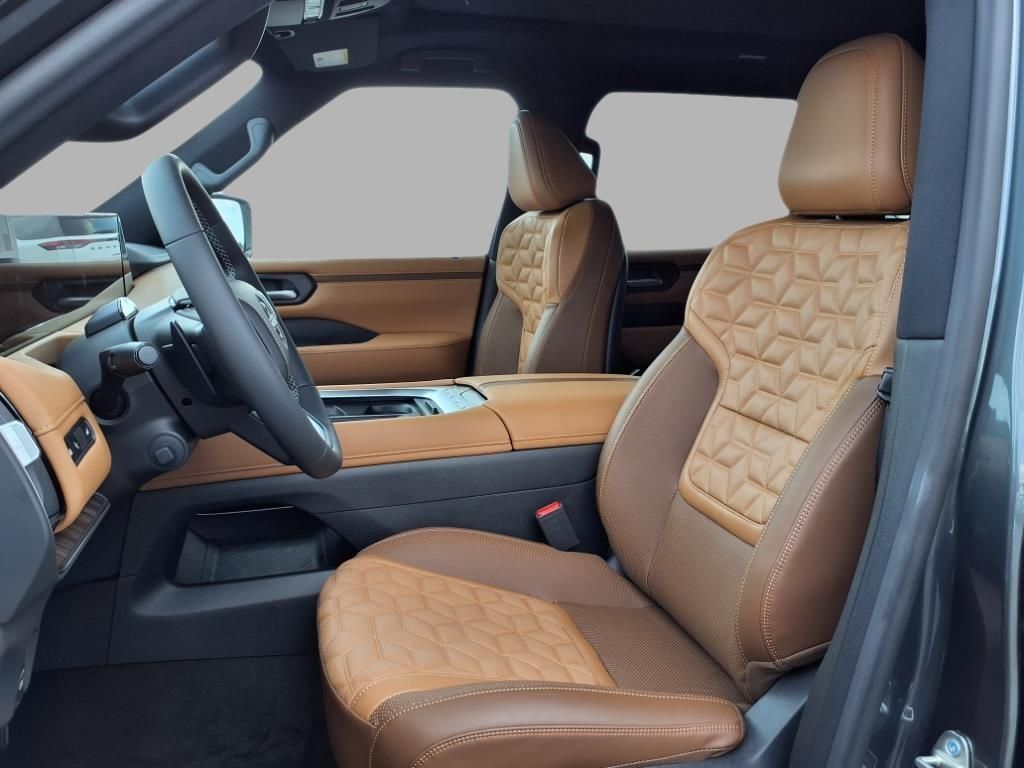 2025 Nissan Armada Platinum Reserve photo 16