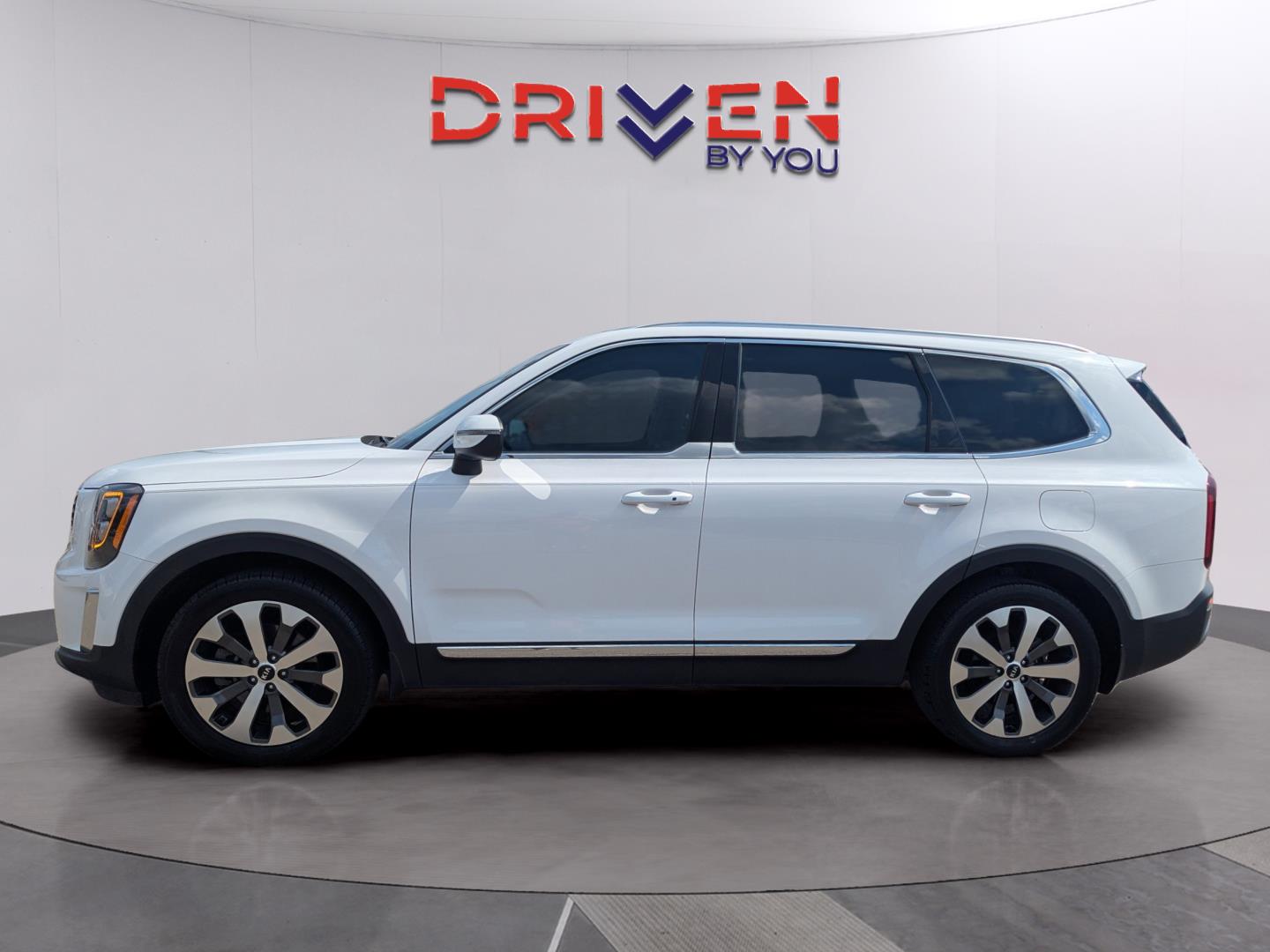 Used 2021 Kia Telluride EX with VIN 5XYP34HC7MG135746 for sale in Columbia, MS