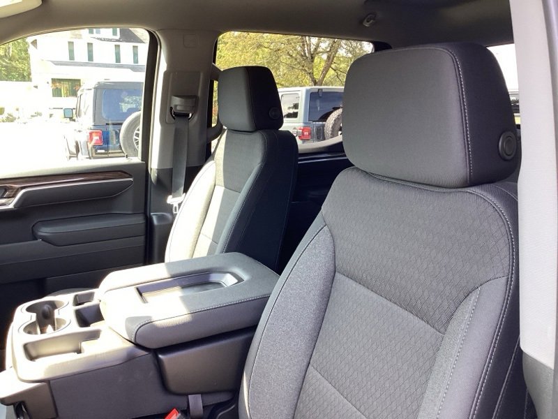 2026 Chevrolet Silverado 1500 LT photo 25