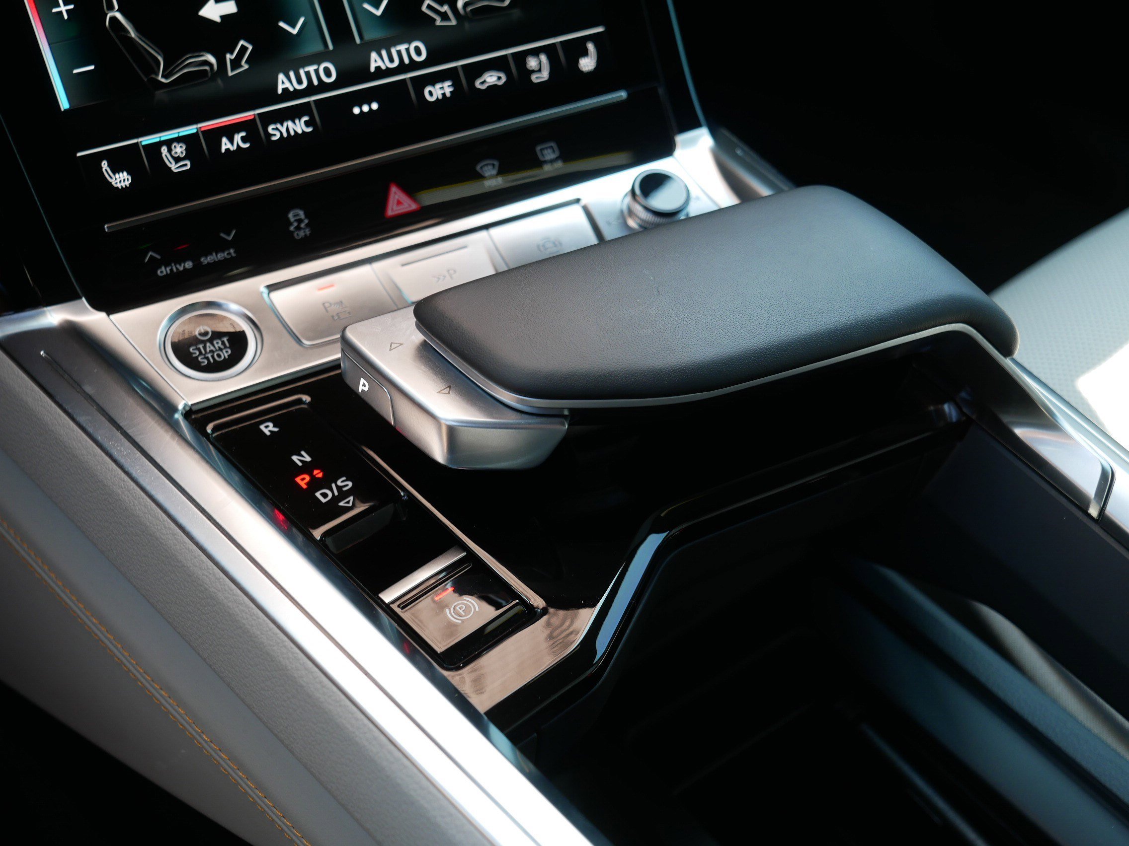 2024 Audi Q8 E-tron line Prestige photo 23