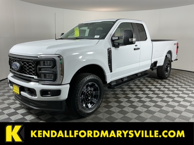 2026 Ford F-350 Super Duty XL's photo