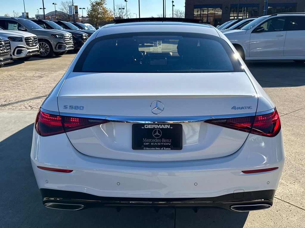 2025 Mercedes Benz S 580 4MATIC photo 4